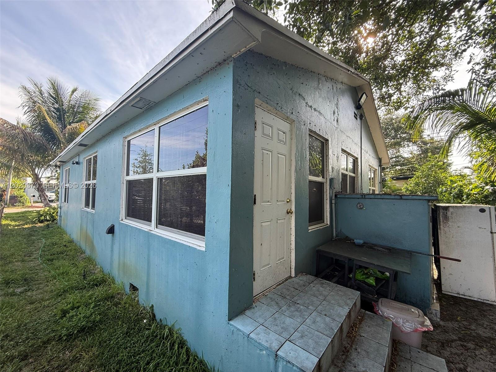 COLLEGE TRACT FIRST ADD - Residential
