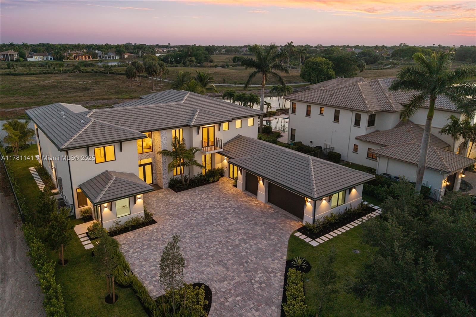 HERON BAY EAST - Residential