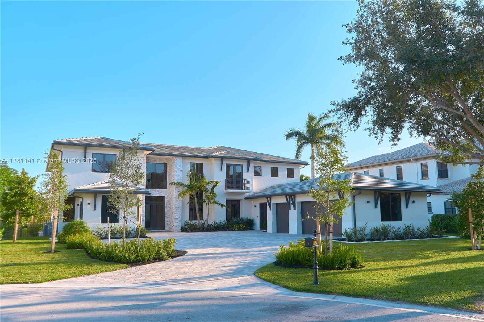 HERON BAY EAST - Residential