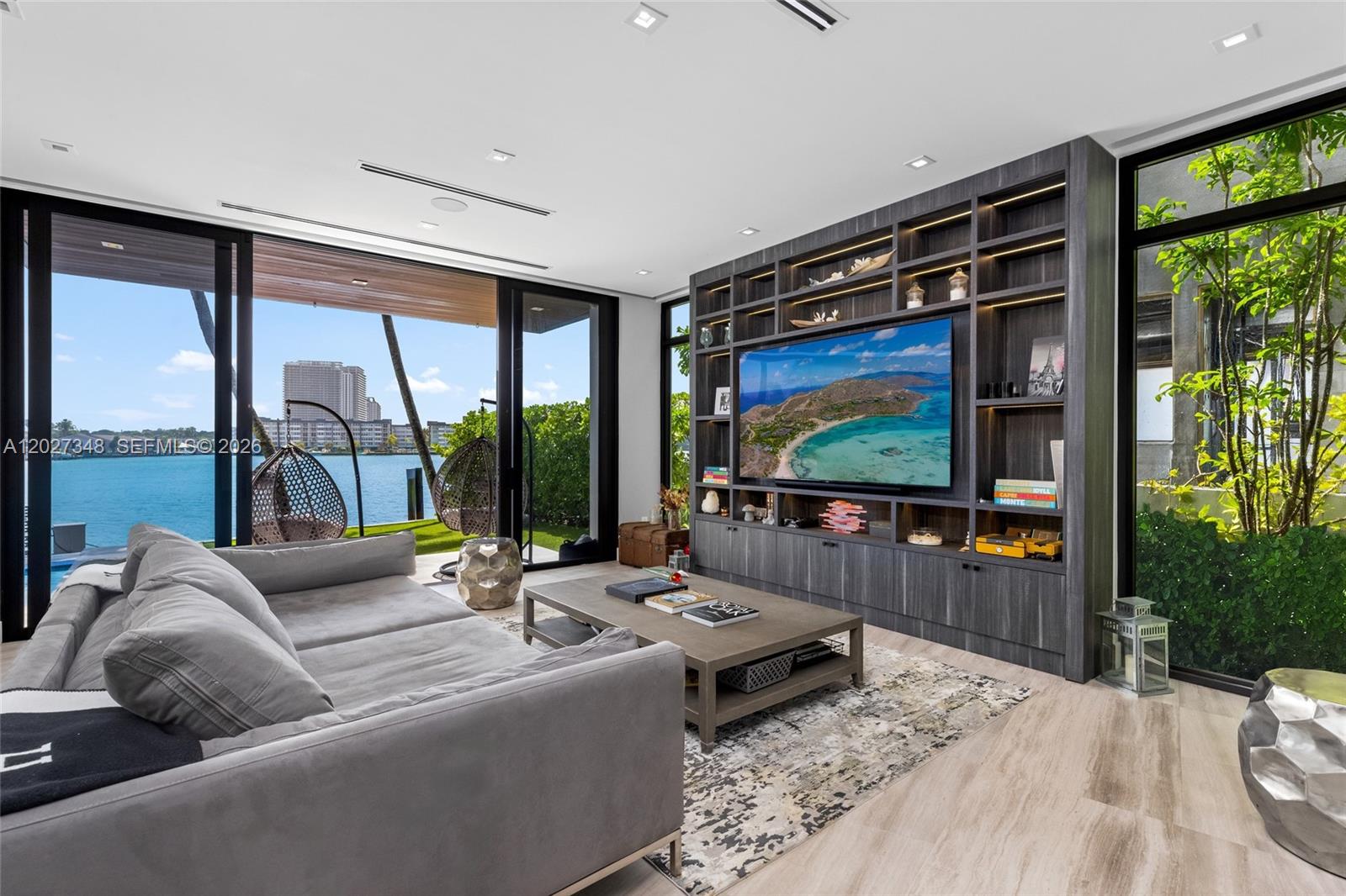 EASTERN SHORES - Residential