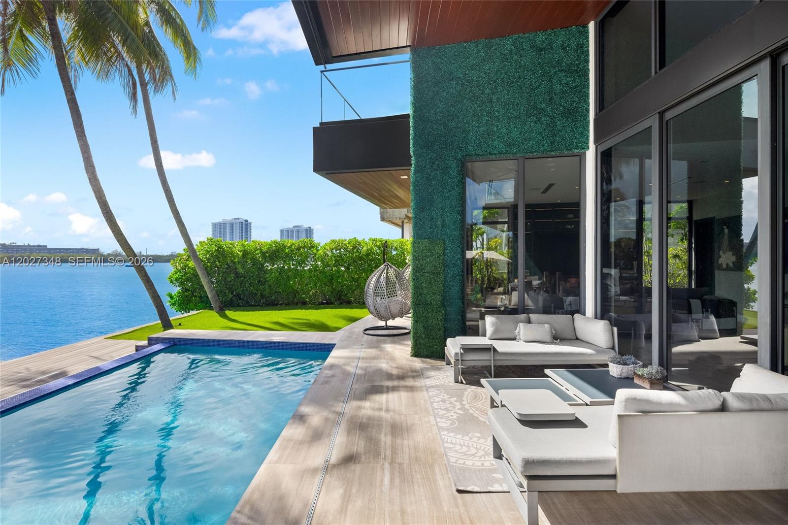 EASTERN SHORES - Residential