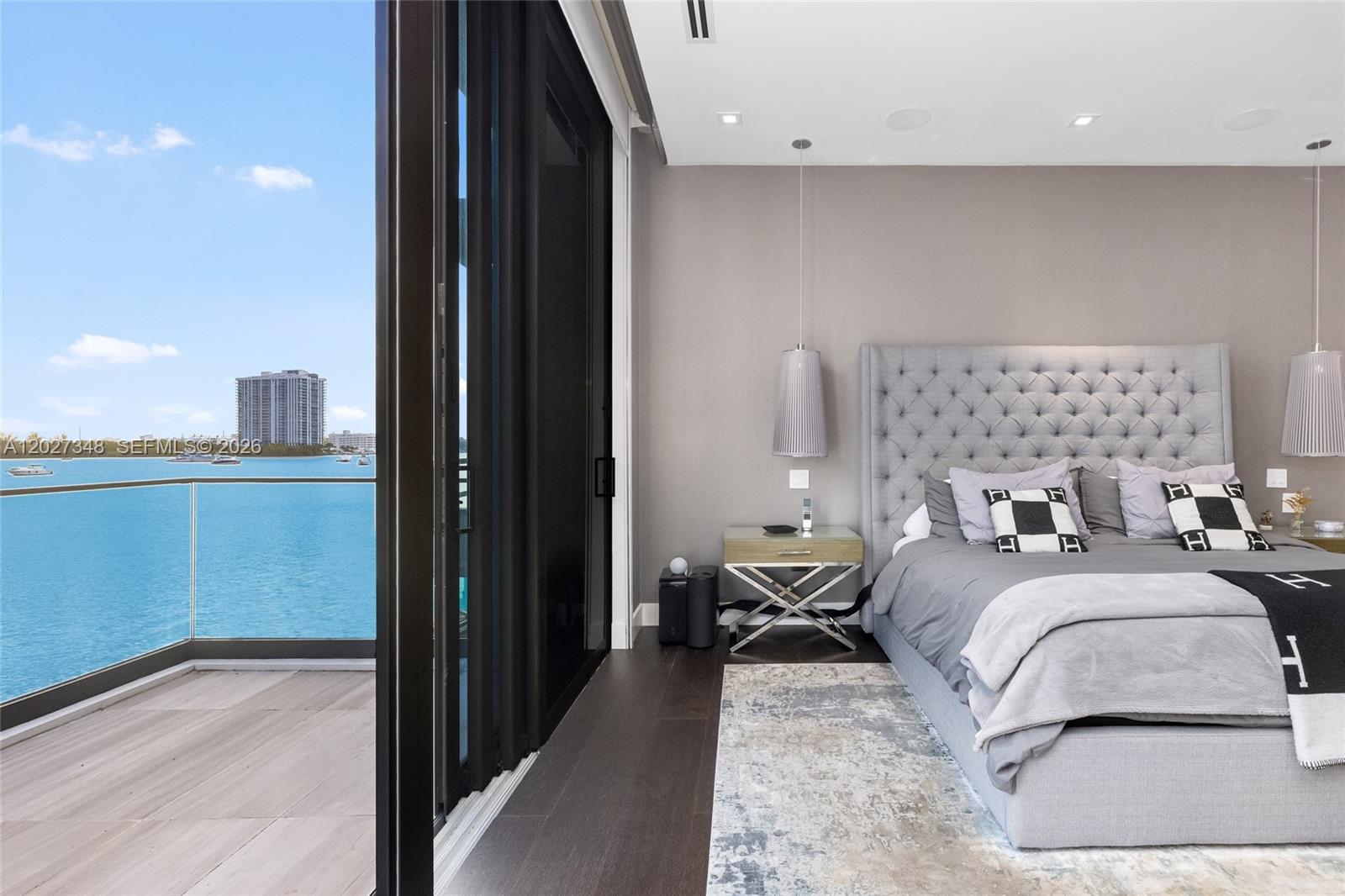 EASTERN SHORES - Residential