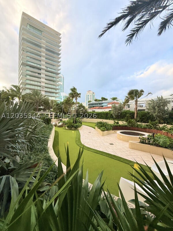 SOUTH POINTE TOWERS CONDO - Residential Lease