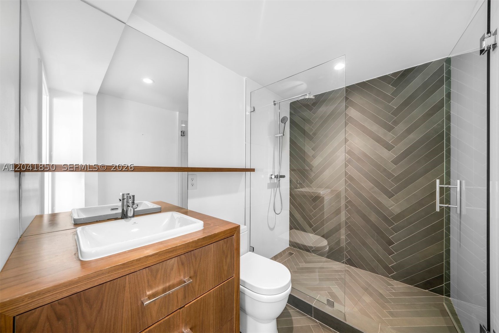 NAUTILUS ADDN - Residential