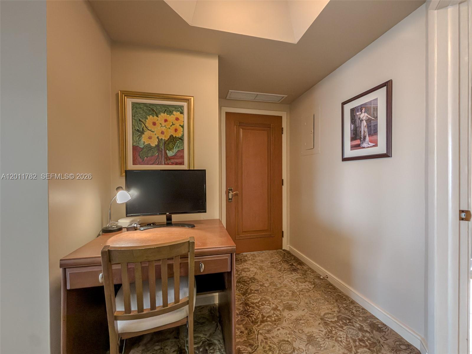 2000 ISL BLVD WILLIAMS IS - Residential