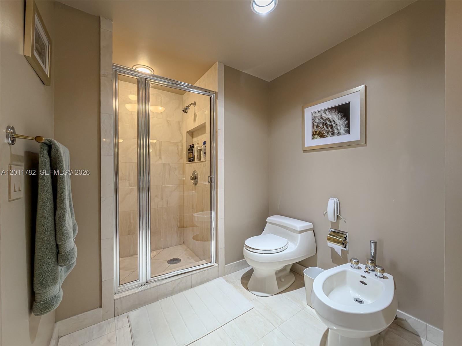 2000 ISL BLVD WILLIAMS IS - Residential