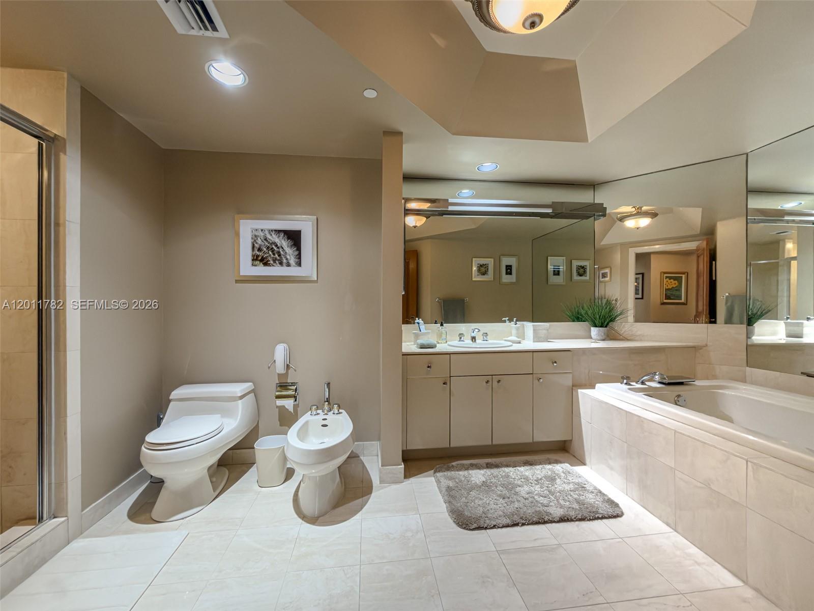 2000 ISL BLVD WILLIAMS IS - Residential