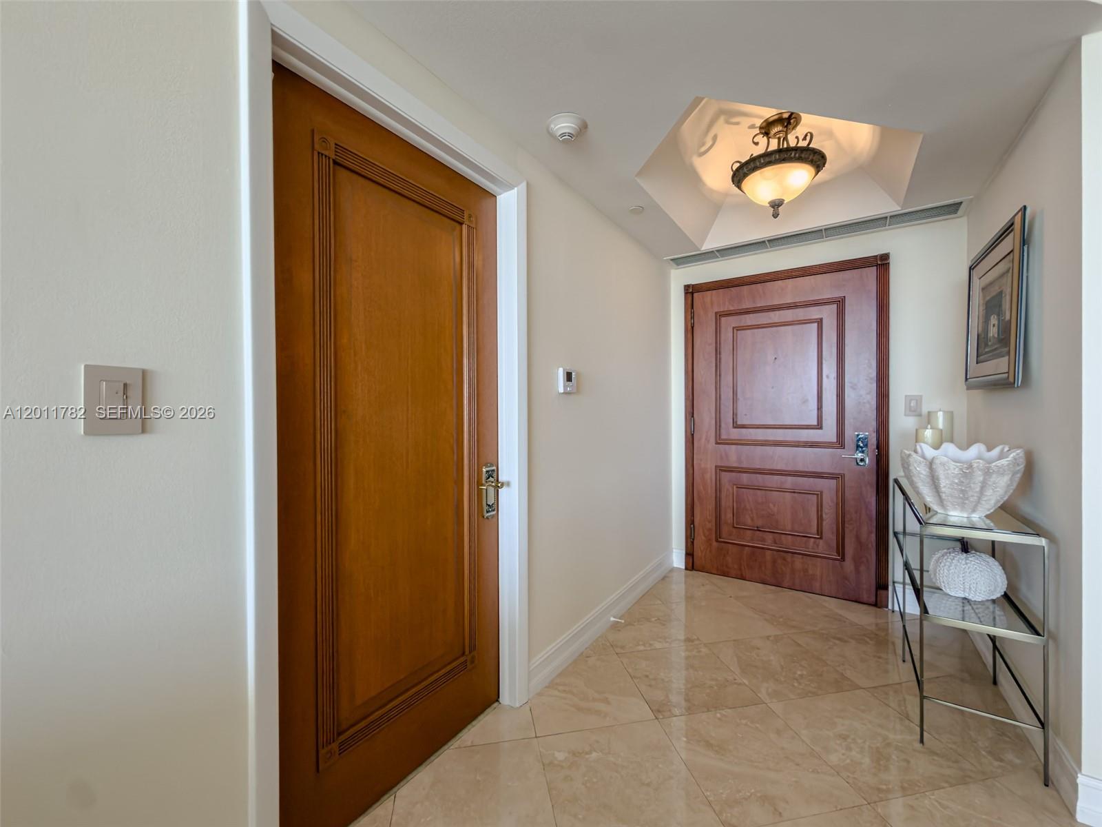 2000 ISL BLVD WILLIAMS IS - Residential