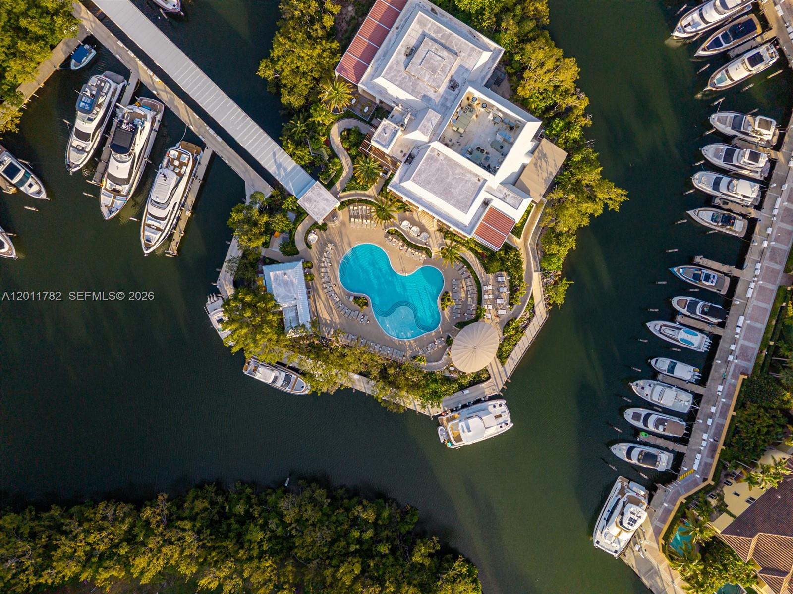 2000 ISL BLVD WILLIAMS IS - Residential