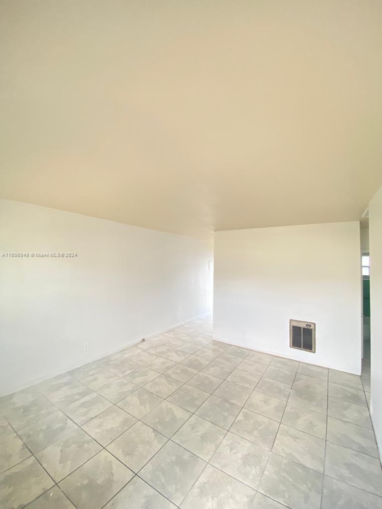 HENRY PARK - Residential Lease