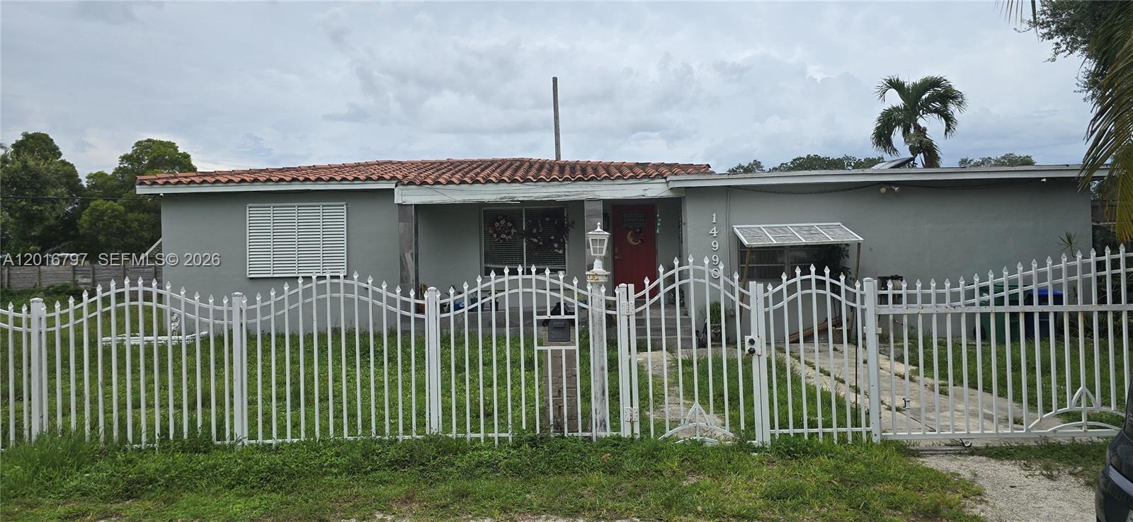 This spacious one-story pool home sits on a desirable corner lot with plenty of room to make it your own. Offering a generous open layout and a good-sized yard, the property provides endless potential for expansion, renovation, or creating your dream outdoor retreat. on a desirable corner lot with plenty of room to make it your own. Offering a generous layout and a good-sized yard, the property provides endless potential for expansion, renovation, or creating your dream outdoor retreat.
