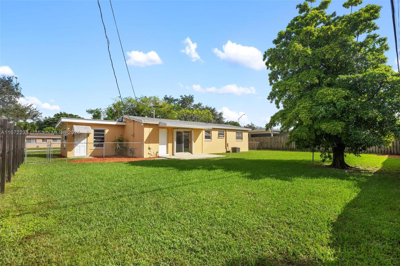 CORAL GARDENS 1ST ADDN - Residential