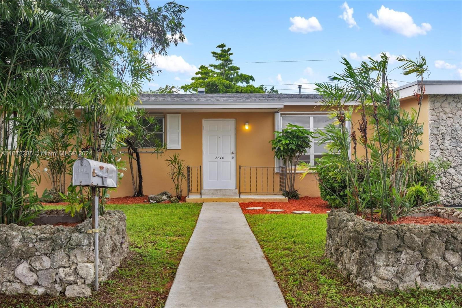 CORAL GARDENS 1ST ADDN - Residential