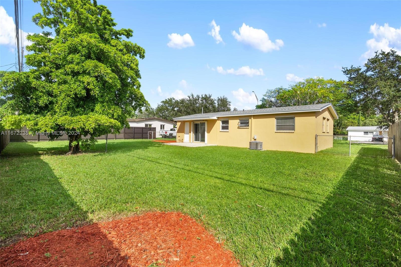 CORAL GARDENS 1ST ADDN - Residential