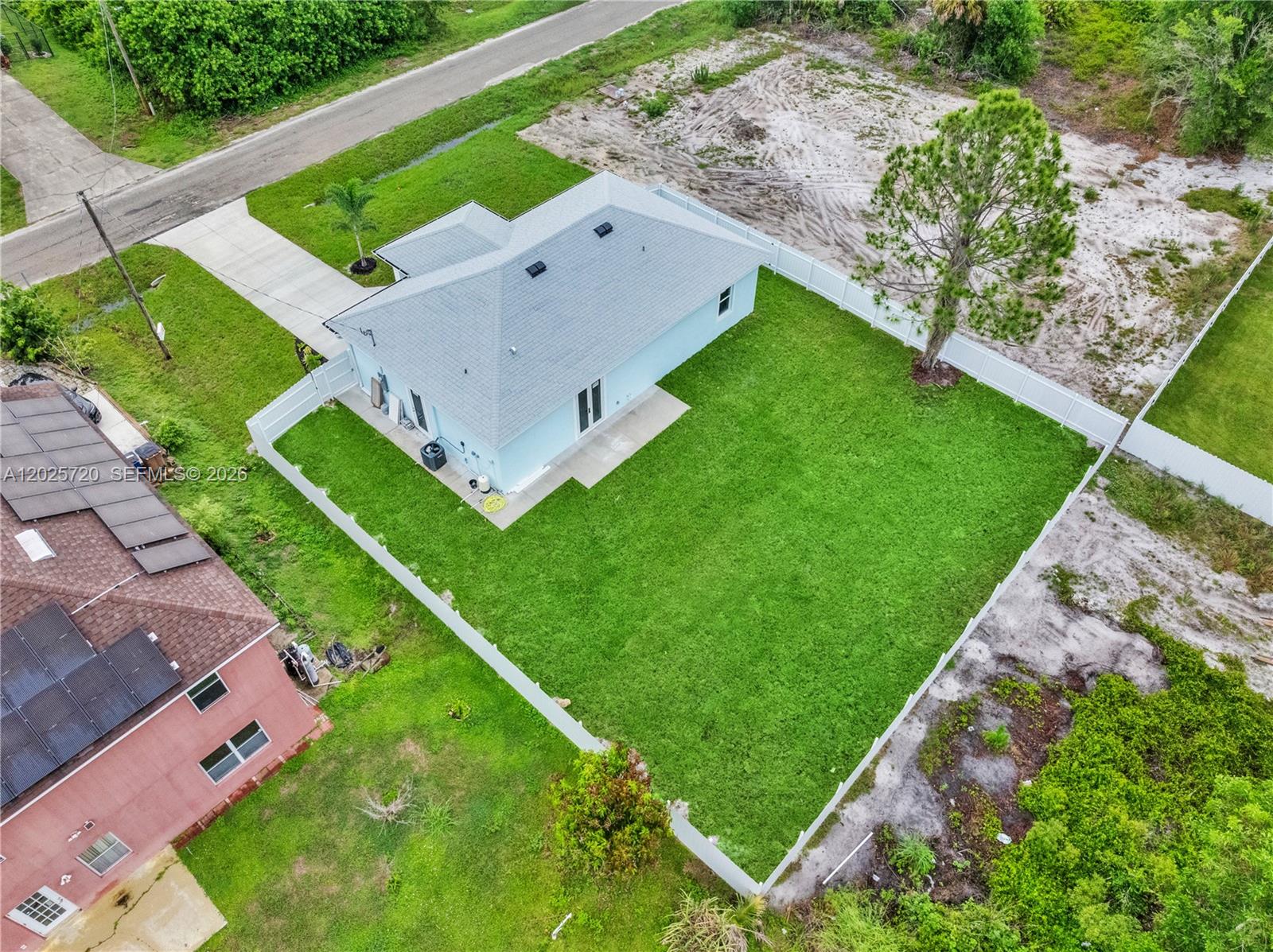LEHIGH ACRES - Residential