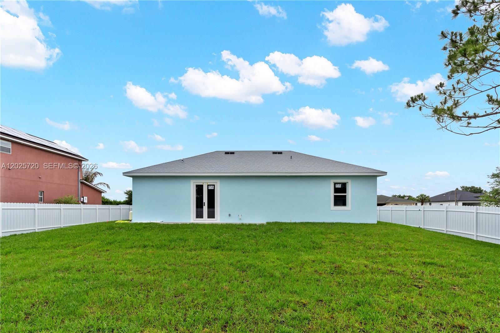 LEHIGH ACRES - Residential