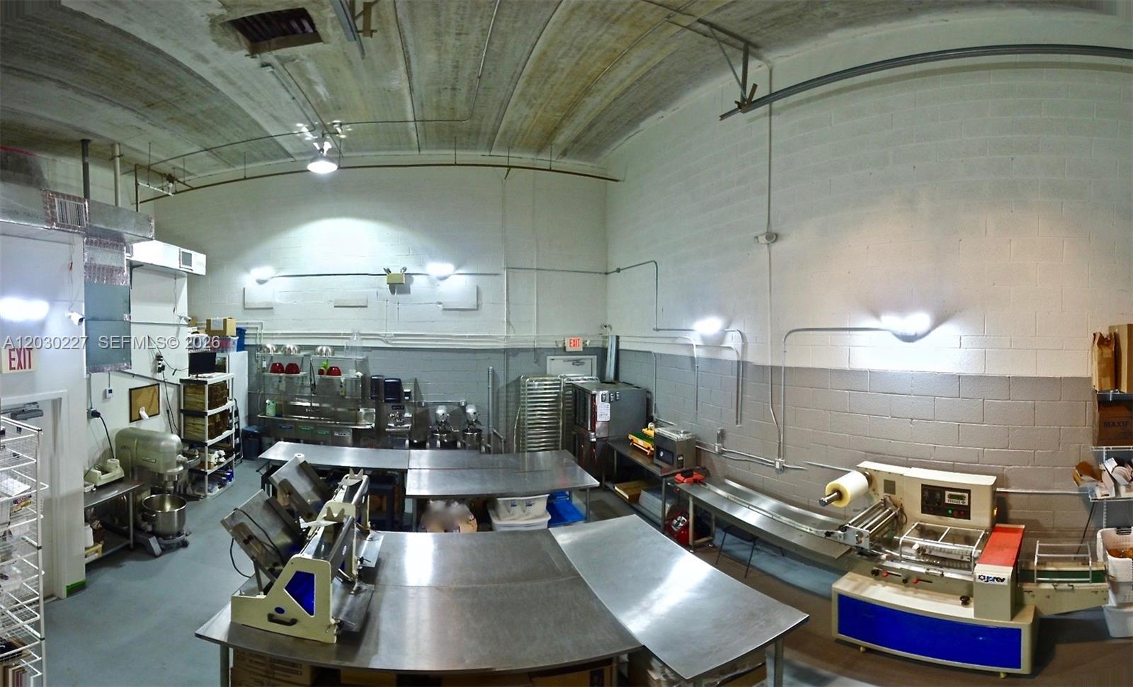 Excellent business opportunity to manufacture and distribute a wide variety of bakery products. This fully equipped facility has all permits and licenses up to date and is ready for immediate operation. The bakery includes high-quality equipment such as packaging machines, mixers in different sizes, slicers, new freezers, refrigerators, and much more