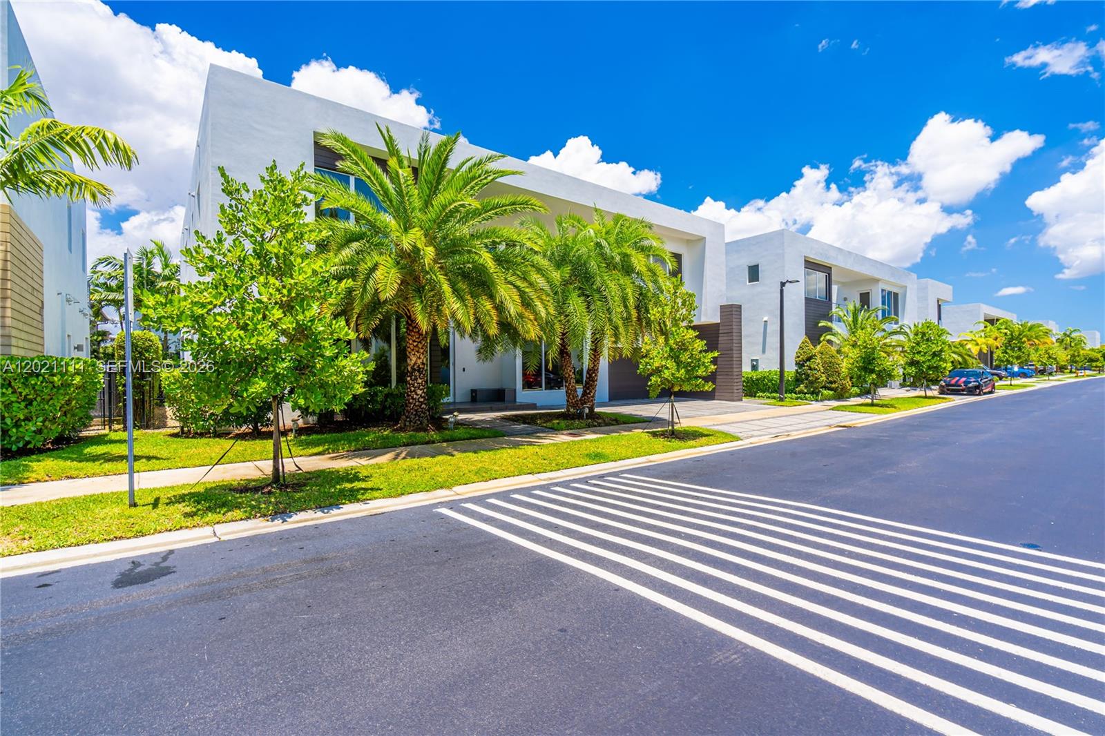 DORAL COMMONS RESIDENTIAL - Residential