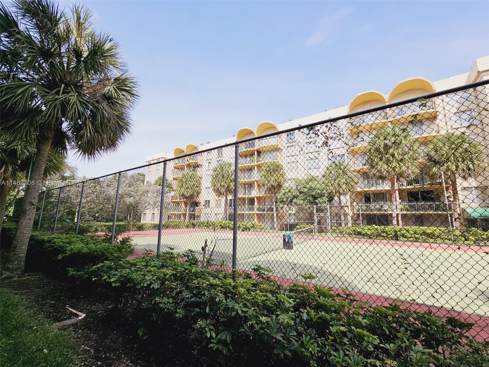 THE FOUNTAINS OF FONTAINE - Residential