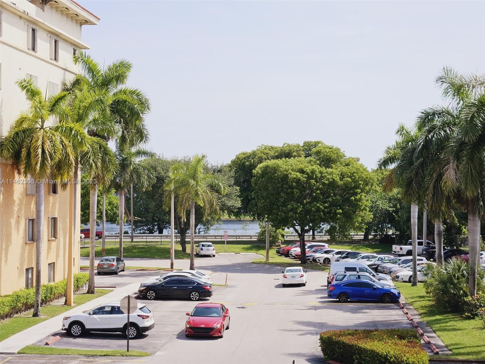 THE FOUNTAINS OF FONTAINE - Residential