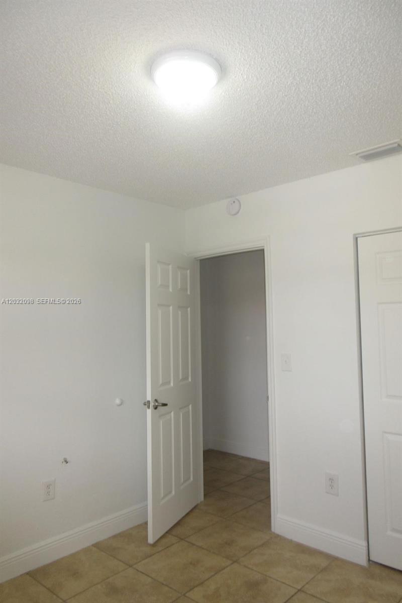 LAS VILLAS SEGOVIA CONDO - Residential Lease