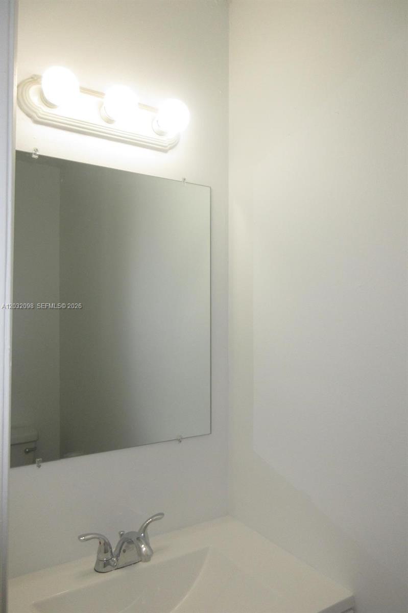 LAS VILLAS SEGOVIA CONDO - Residential Lease