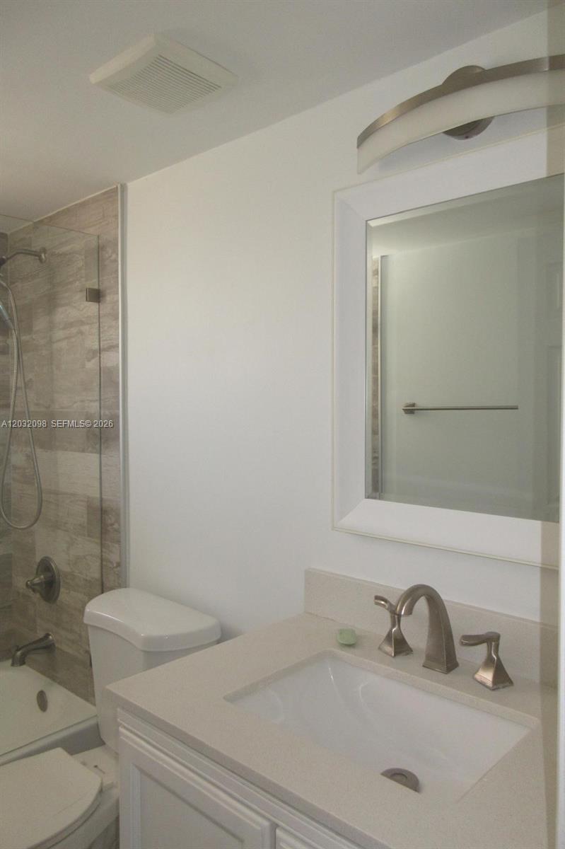 LAS VILLAS SEGOVIA CONDO - Residential Lease