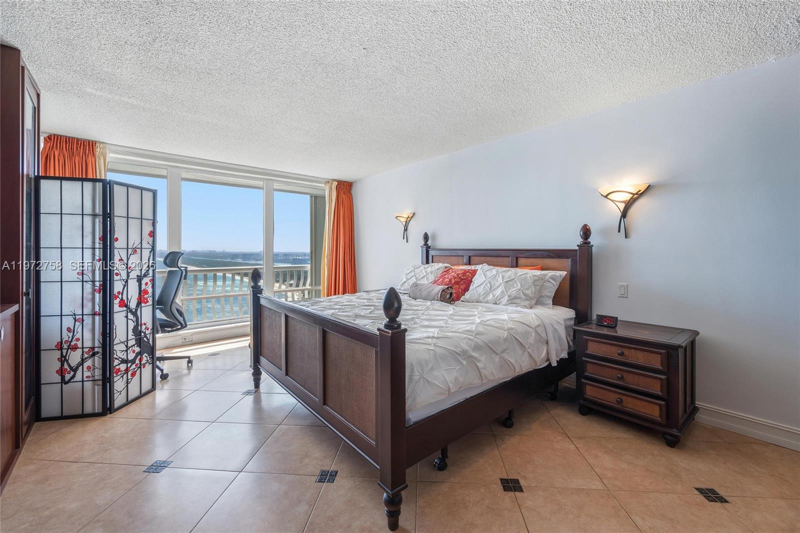 POINT OF AMERICAS - Residential