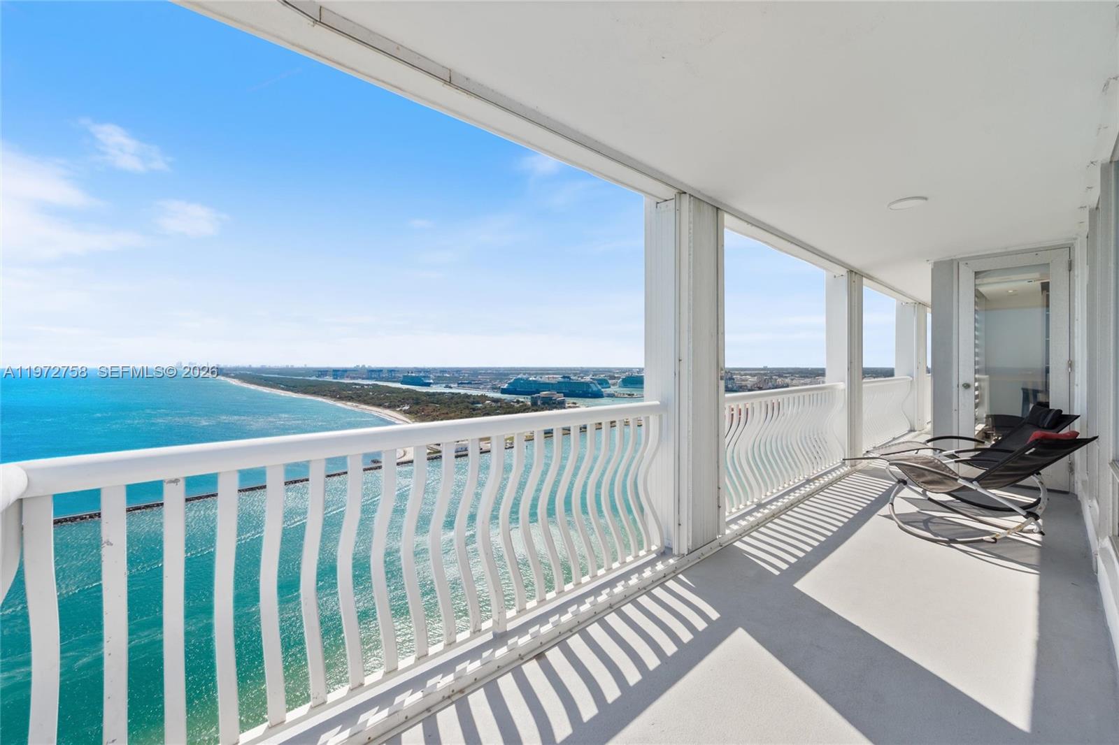 POINT OF AMERICAS - Residential