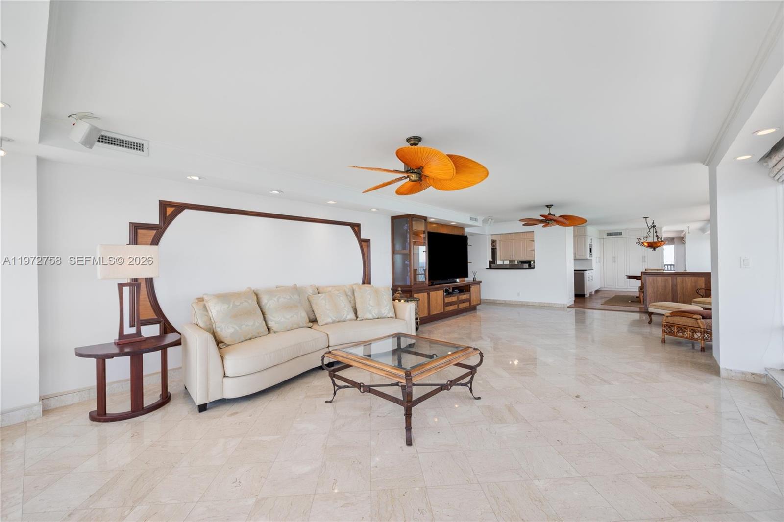 POINT OF AMERICAS - Residential