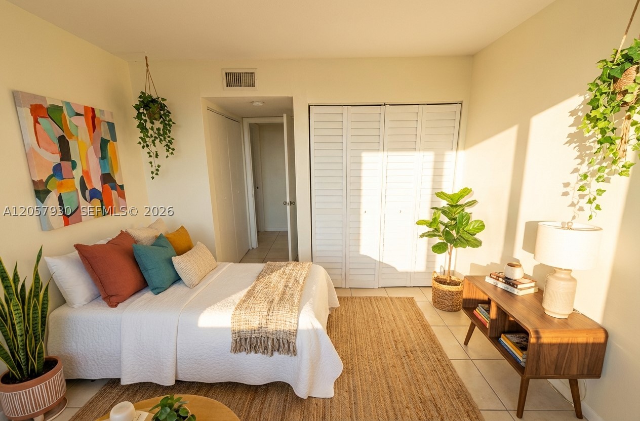 MONTECARLO CONDO - Residential