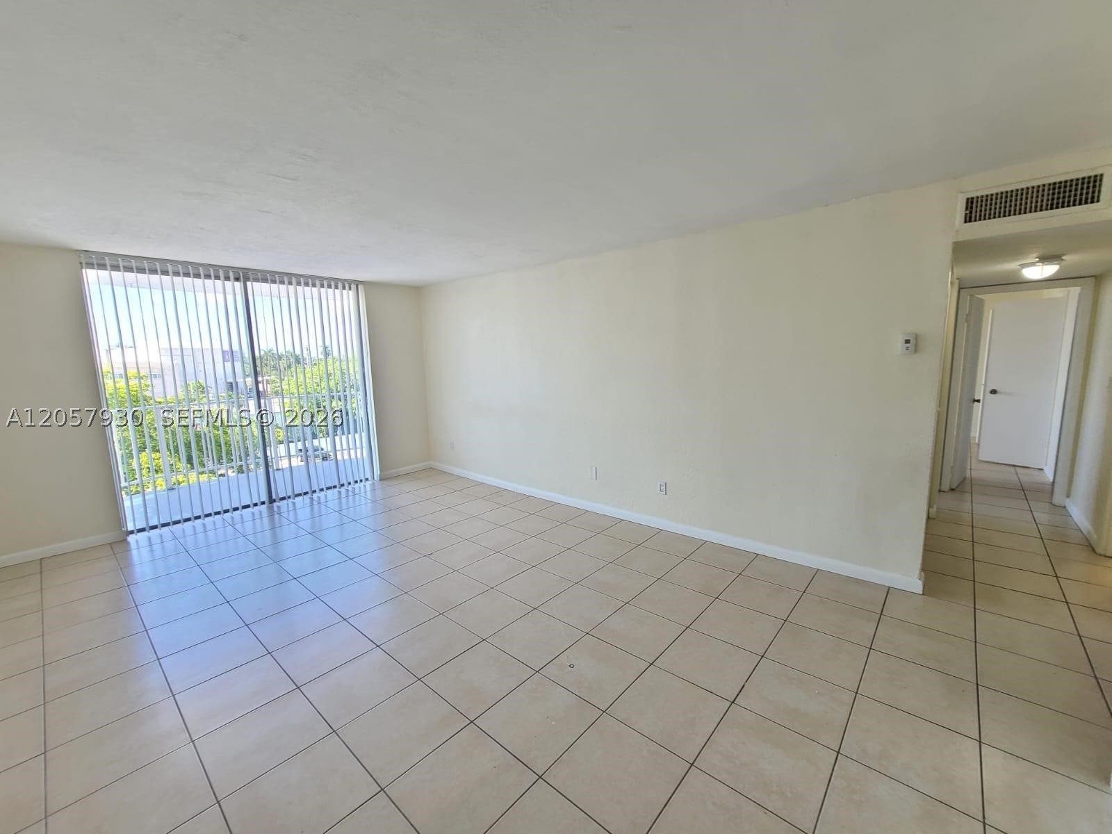 MONTECARLO CONDO - Residential