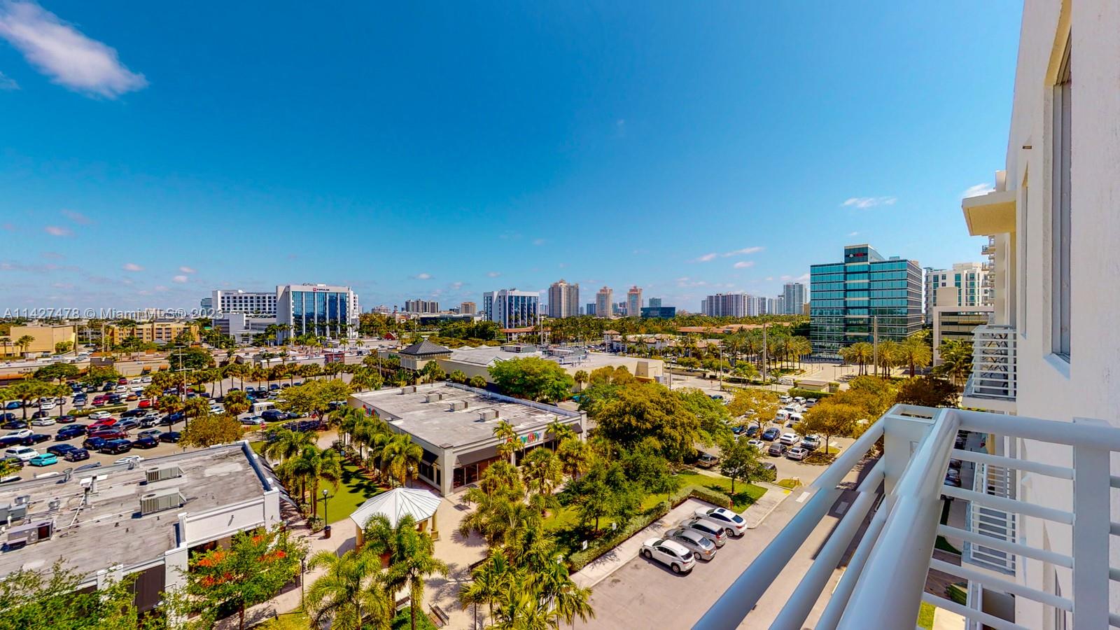 VENTURE AT AVENTURA WEST - Residential Lease