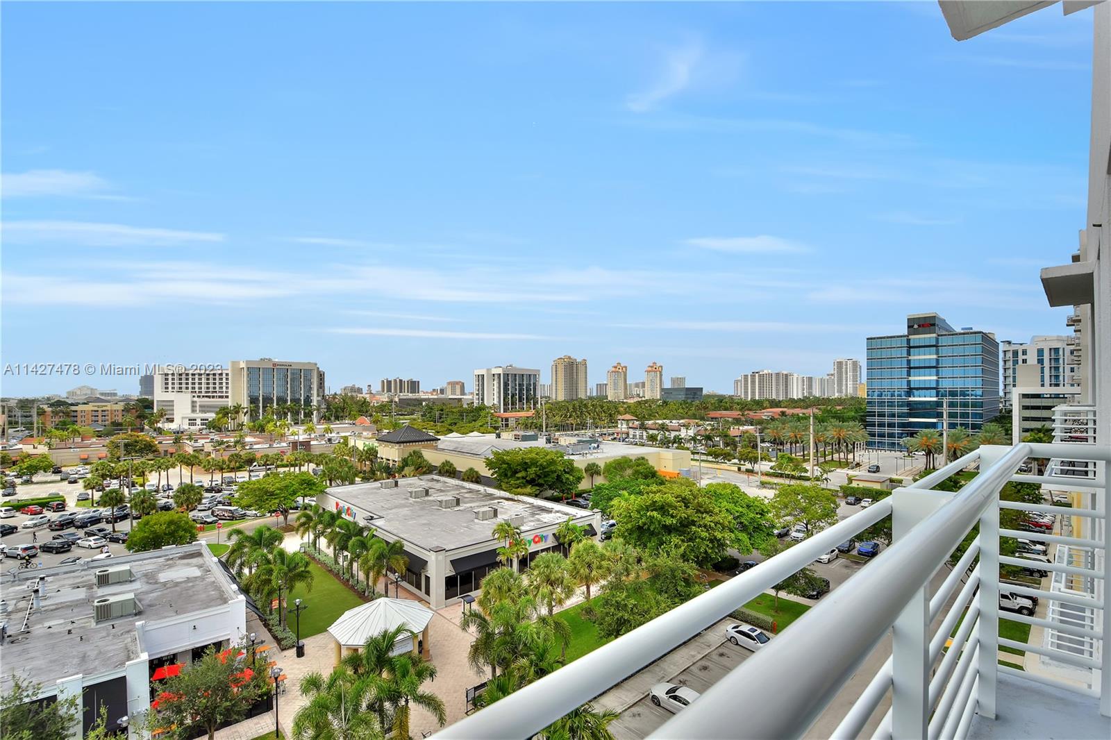 VENTURE AT AVENTURA WEST - Residential Lease