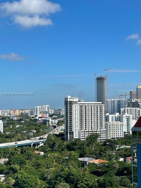 SKYLINE ON BRICKELL CONDO - Residential