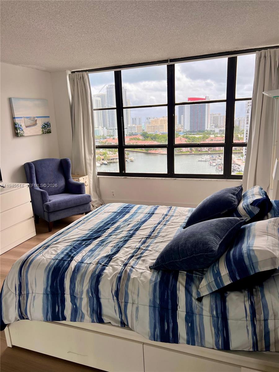 OLYMPUS CONDO PHASE - Residential
