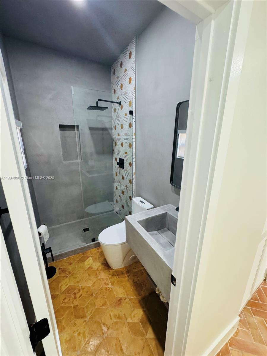 1ST WESTMORELAND ADDN - Residential Lease
