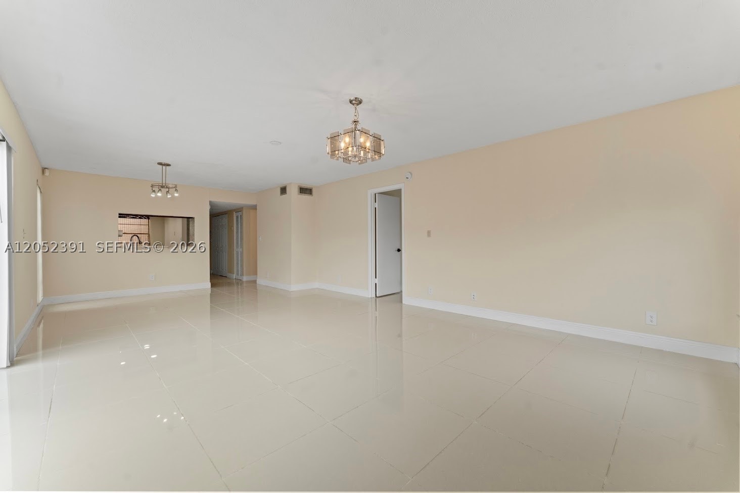 LAGO WEST CONDOMINIUM - Residential
