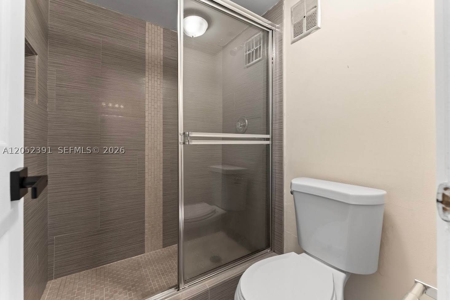 LAGO WEST CONDOMINIUM - Residential