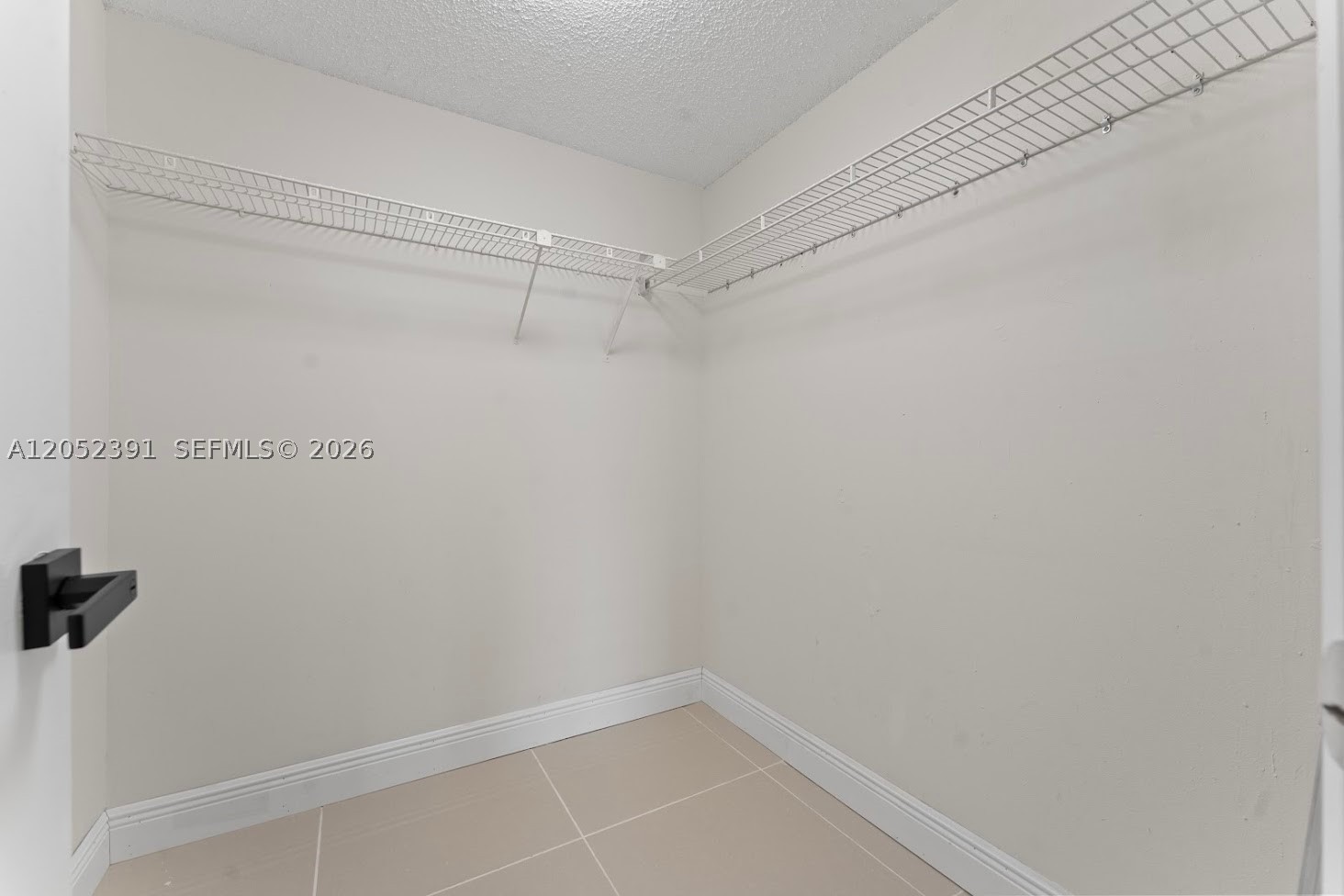 LAGO WEST CONDOMINIUM - Residential
