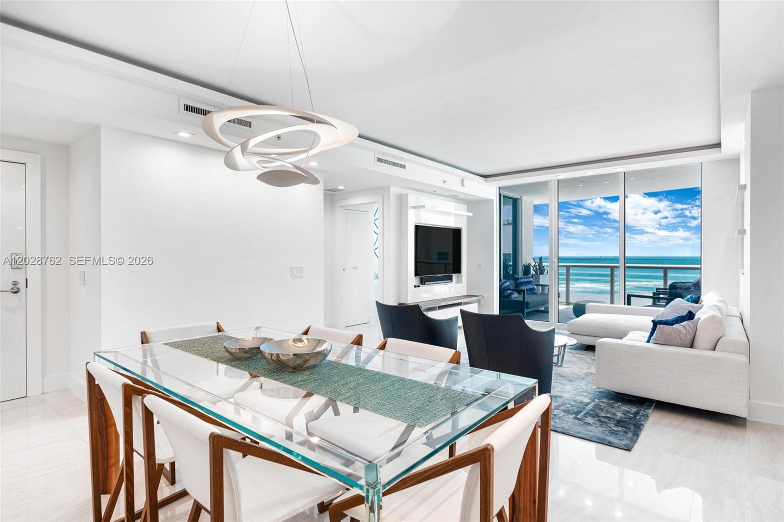 MOSAIC ON MIAMI BEACH CON - Residential