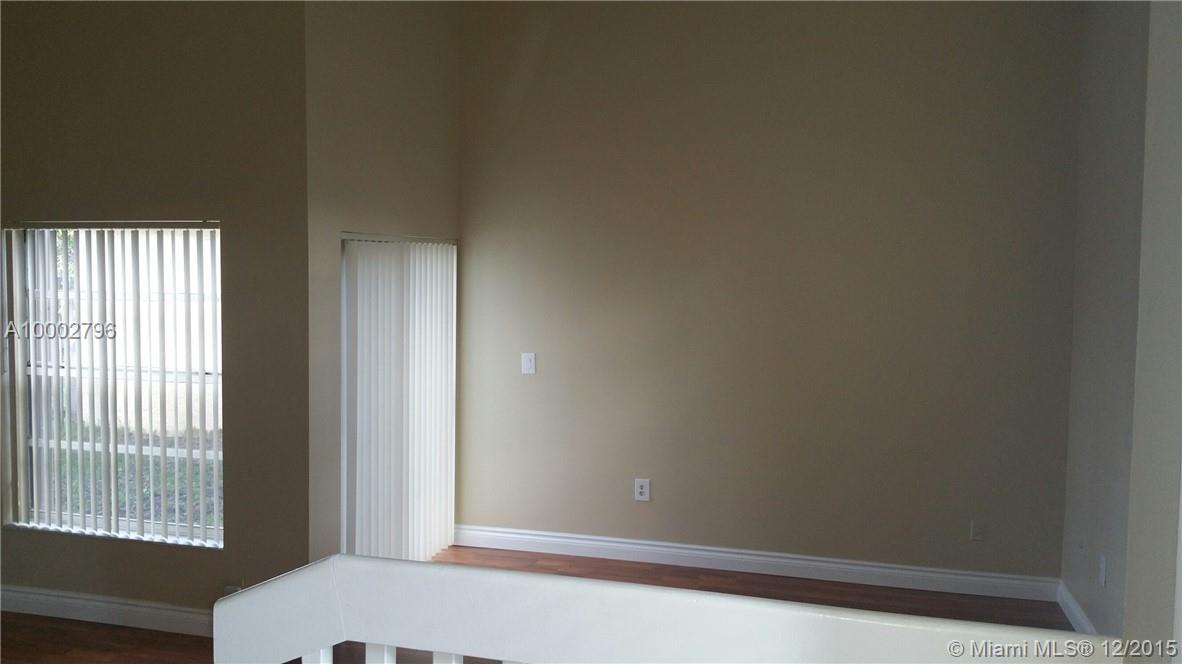 Replat Of Tr H Of - Residential Lease