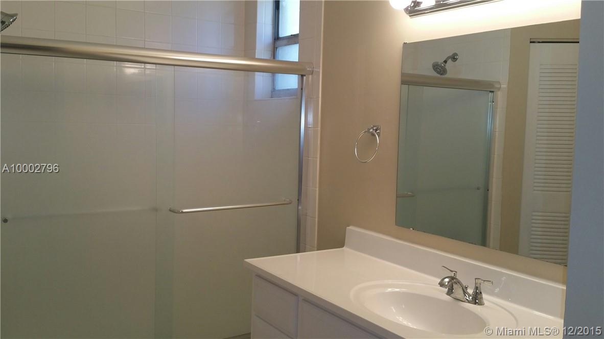Replat Of Tr H Of - Residential Lease