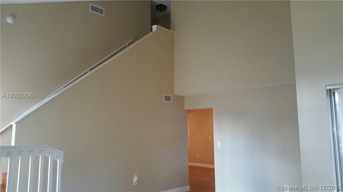 Replat Of Tr H Of - Residential Lease