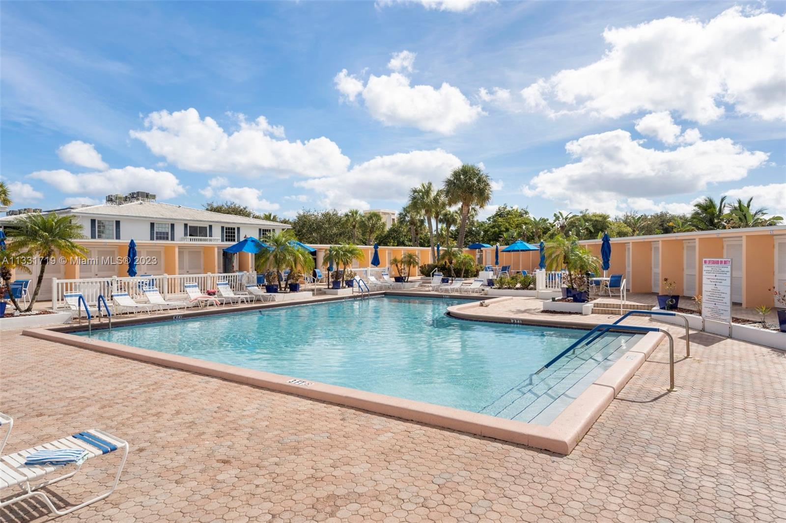 IMPERIAL POINT COLONNADES - Residential Lease