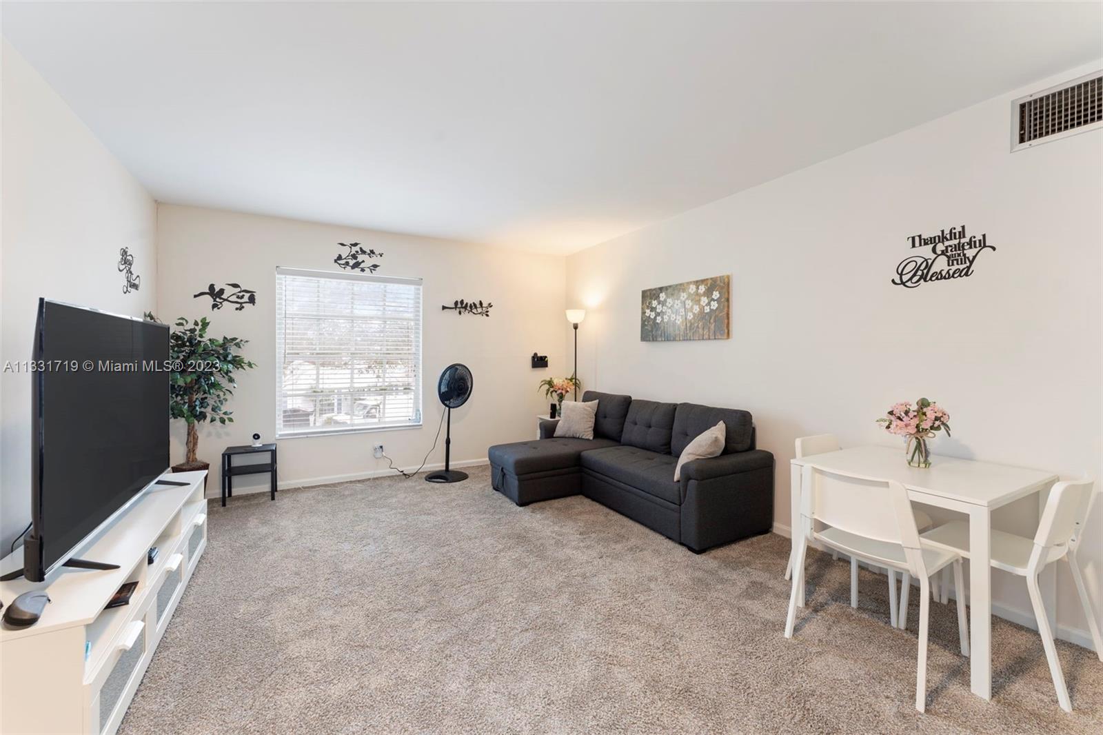 IMPERIAL POINT COLONNADES - Residential Lease