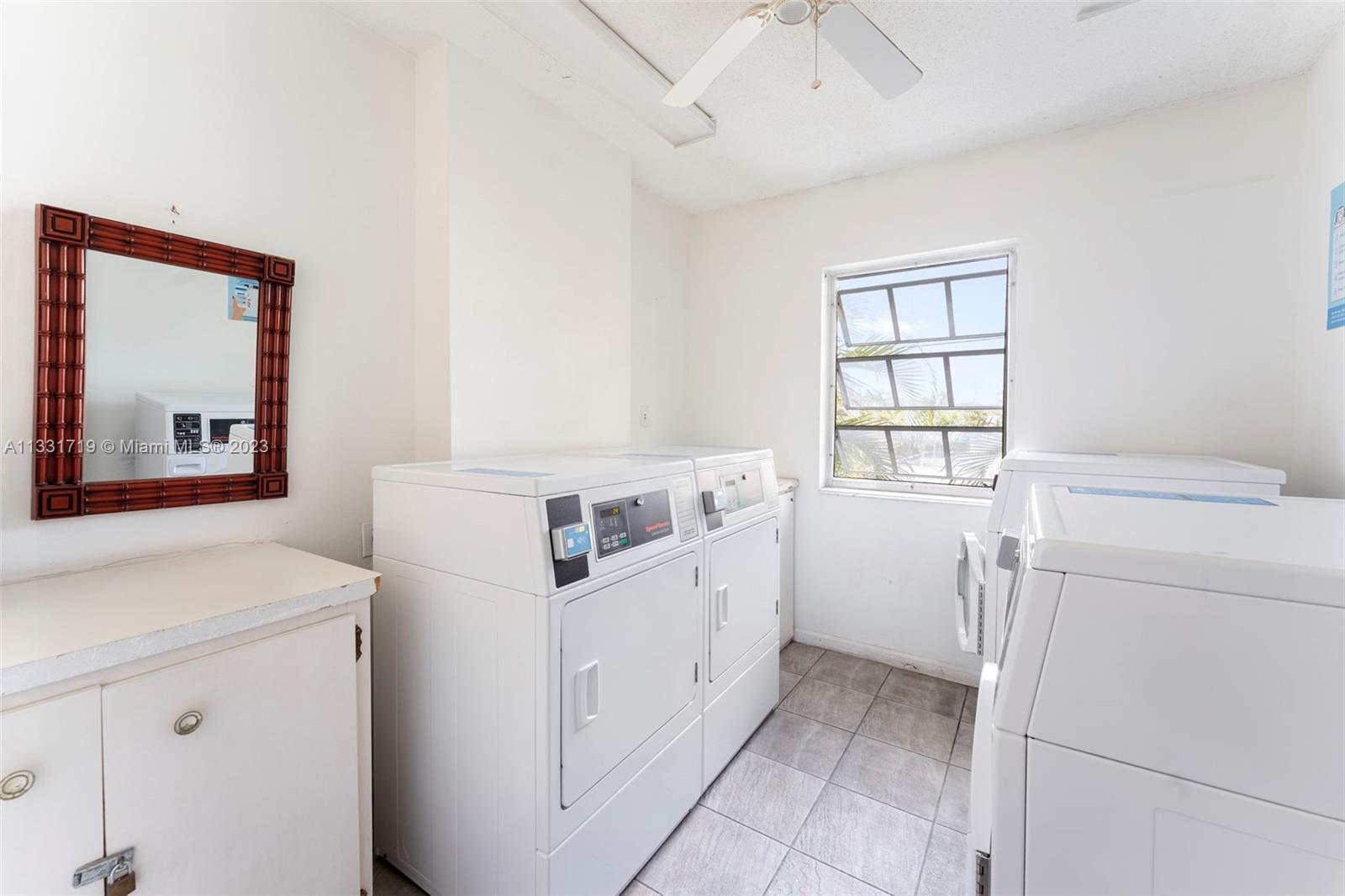 IMPERIAL POINT COLONNADES - Residential Lease