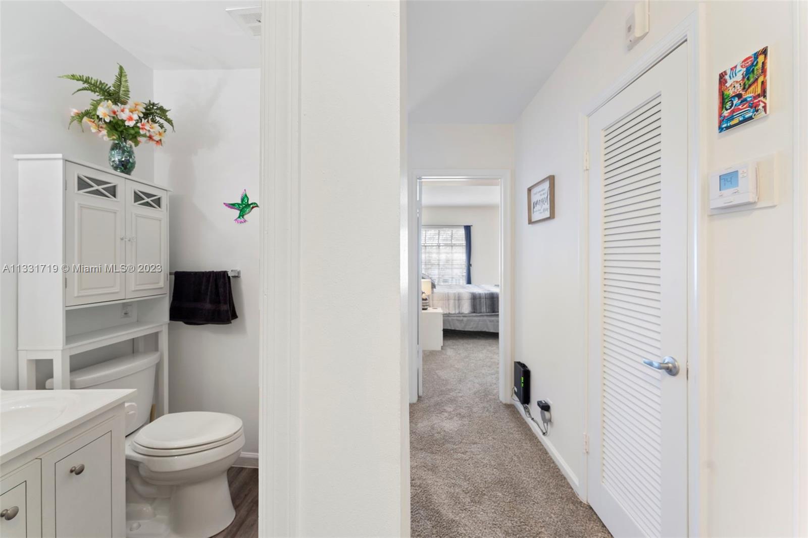 IMPERIAL POINT COLONNADES - Residential Lease