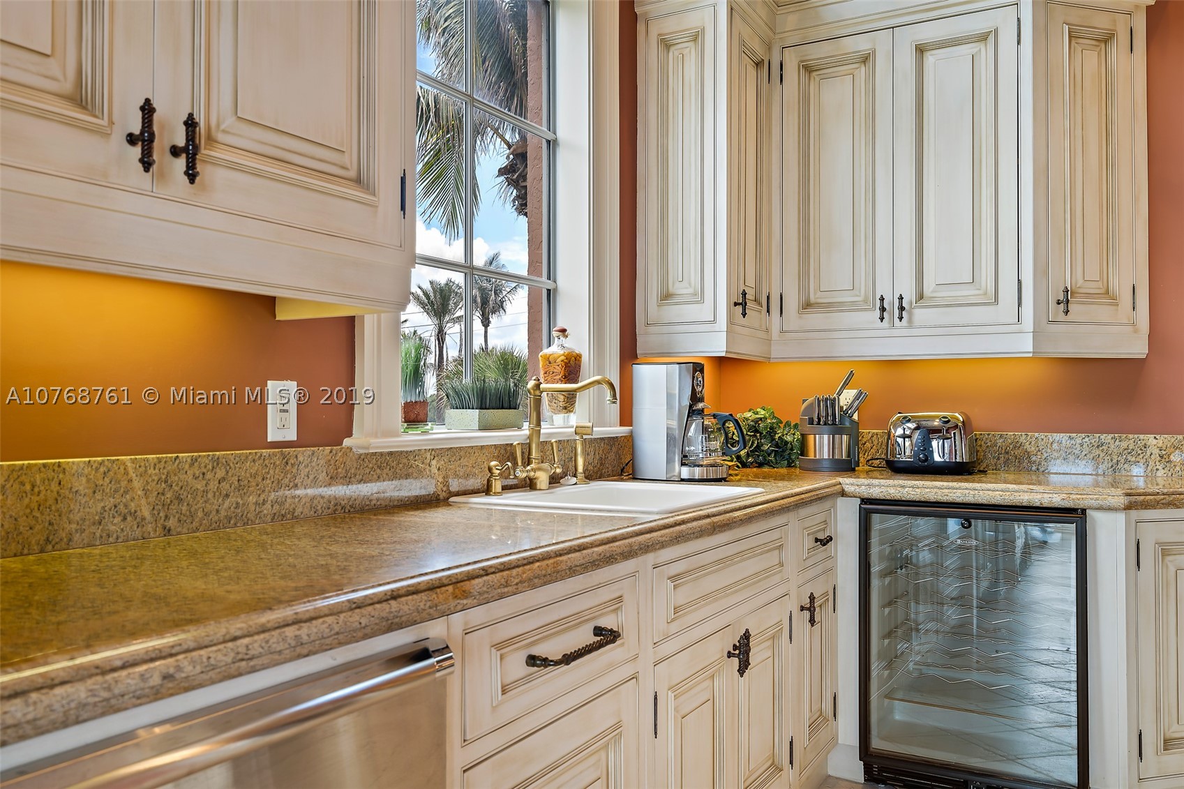 GALLEON BAY - Residential