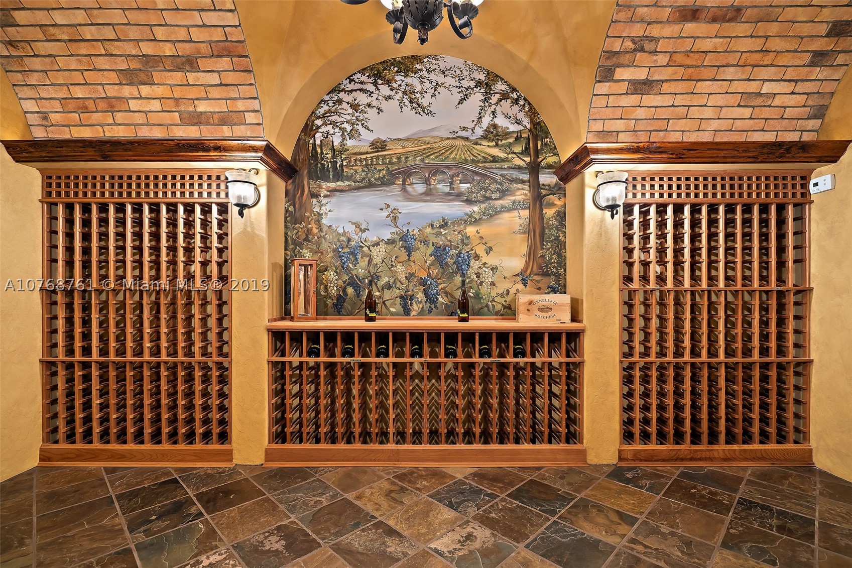 GALLEON BAY - Residential